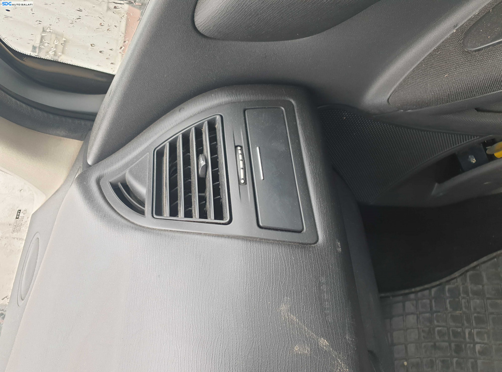 Gura Grila Aer Aerisire Ventilatie Bord Dreapta cu Sertar Depozitare Citroen C4 Coupe 2 Usi 2004 - 2012 [K6005]