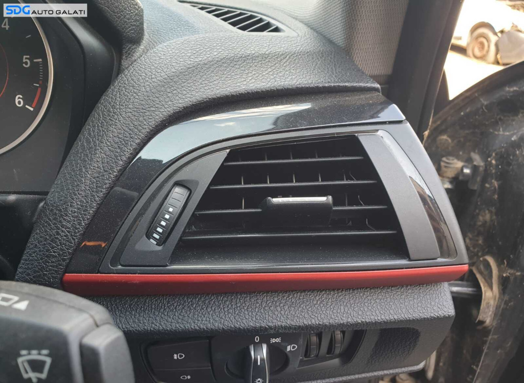 Gura Grila Aer Aerisire Ventilatie Bord Dreapta BMW Seria 1 F20 F21 F22 F23 2011 - 2019 [C7488]