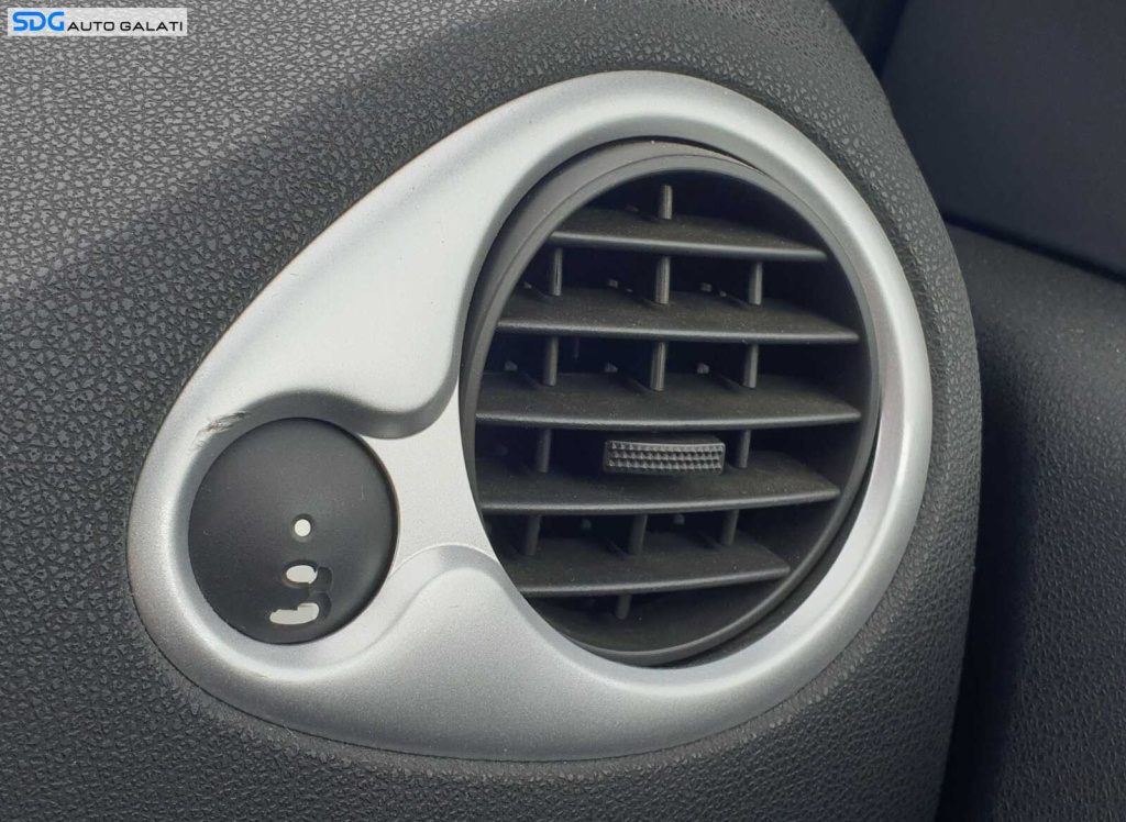 Gura Grila Aer Aerisire Ventilatie Bord Dreapta Renault Clio 3 2005 - 2014