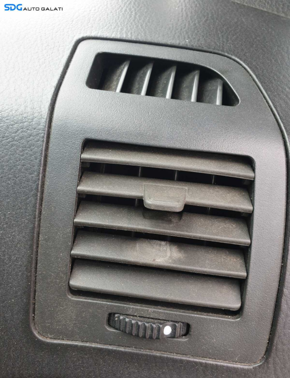 Gura Grila Aer Aerisire Ventilatie Bord Dreapta SsangYong Rodius 2004 - 2012