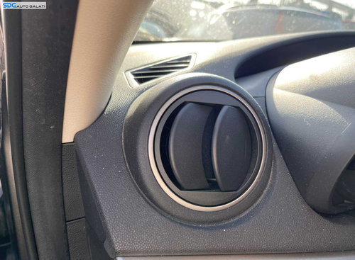 Gura Grila Aer Aerisire Ventilatie Bord Laterala Stanga Dreapta Mazda 3 2009 - 2013