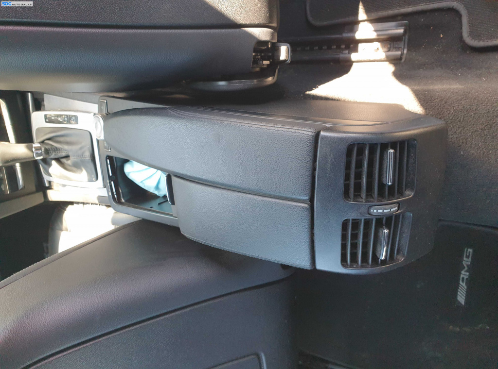 Gura Grila Aer Aerisire Ventilatie din Cotiera Spate Pasageri Mercedes Clasa E Class Coupe W207 C207 2009 - 2012 [K5600]