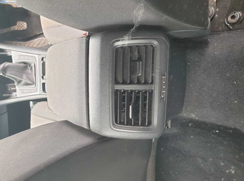 Gura Grila Aer Aerisire Ventilatie Spate Cotiera Volkswagen Golf 7 2013 - 2020 [K5296