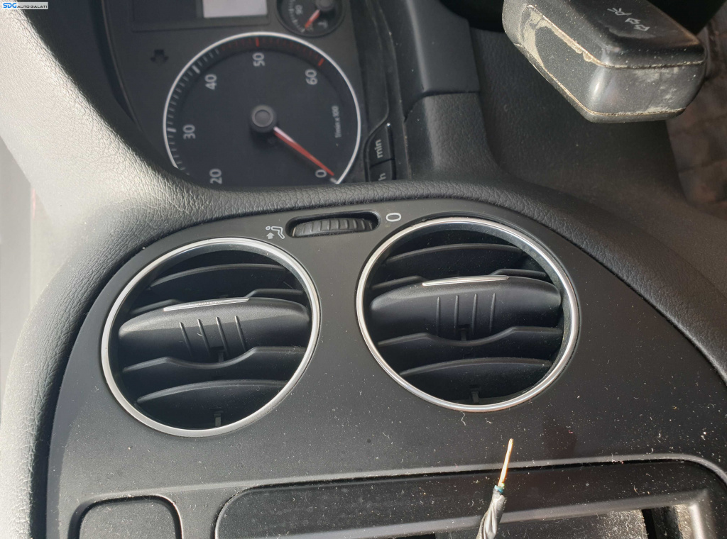 Gura Grila Aerisire Ventilatie Bord Centrala Dreapta Volkswagen Golf 5 Plus 2004 - 2008 [K5081]