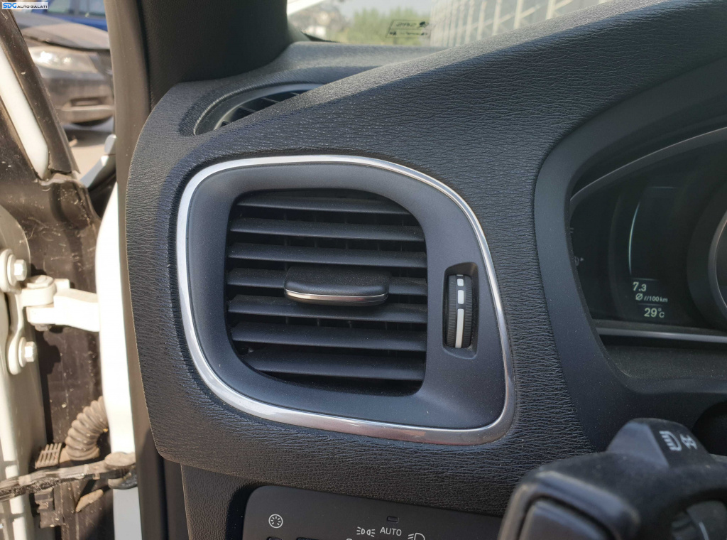 Gura Grila Guri Grile Aer Aerisire Ventilatie Bord Stanga Volvo V40 2012 - 2019 [K7074]