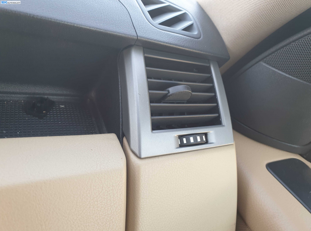 Gura Grila Ventilatie Aerisire Bord Dreapta Land Rover Range Rover Sport L320 2005 - 2009 [K4463]