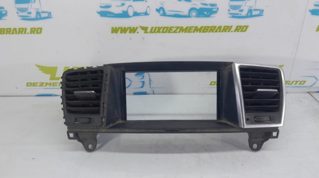 Gura ventilatie grila aer centrala a1668300654 Mercedes-Benz ML W166 [2011 - 2015]