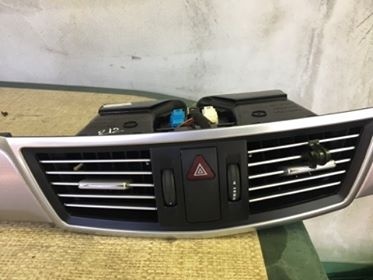 Gura ventilatie mijloc Mercedes E Class w212 2010