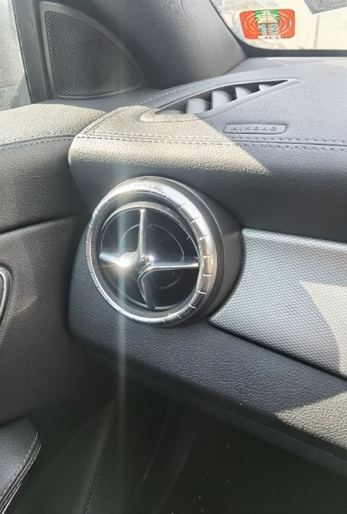 Guri ventilatie stanga mercedes CLA 250 CDI c117
