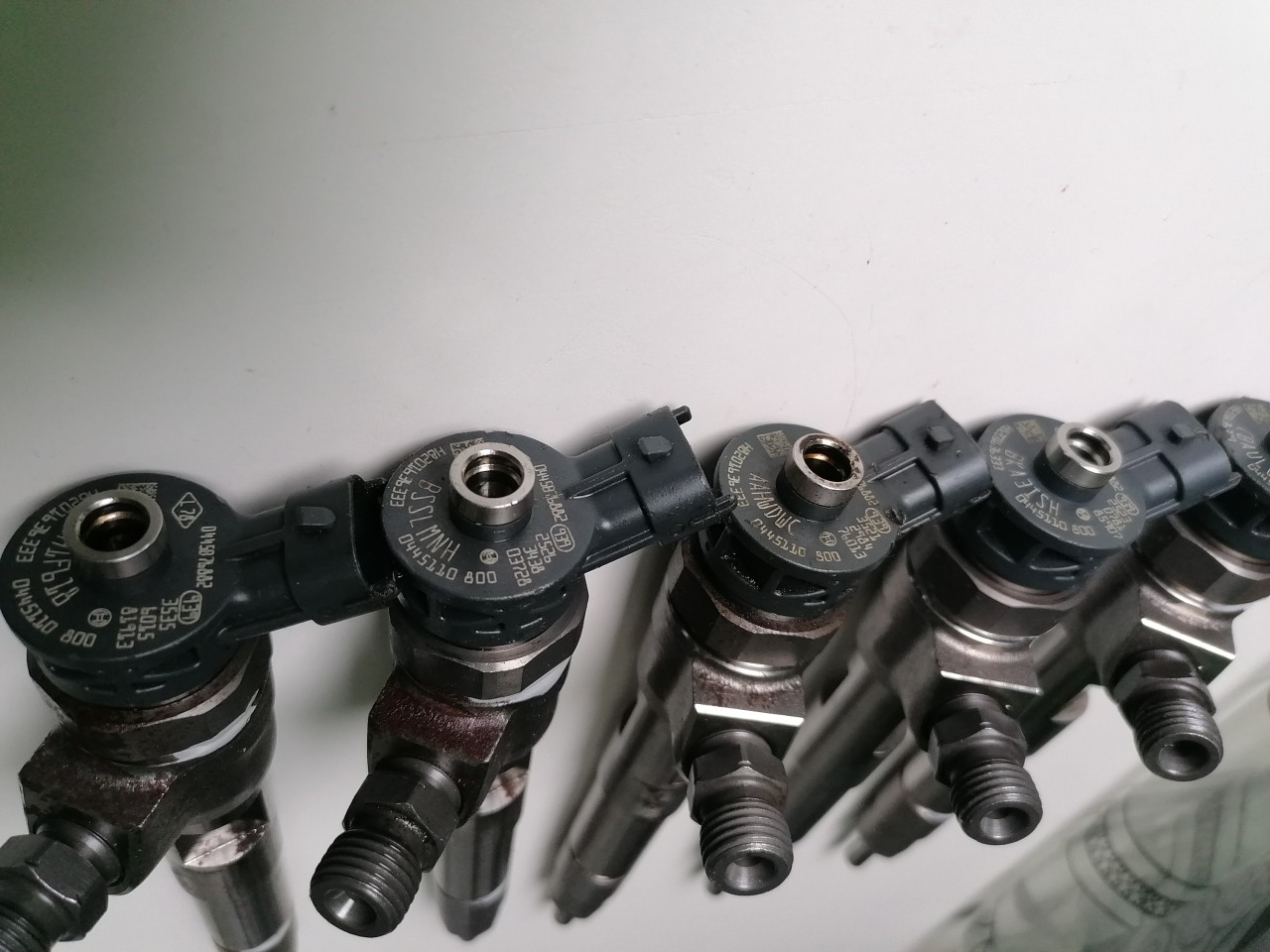 H8201636333 0445110800 166007427R 0445876882 Injector Dacia/Renault /Nissan/ Mercedes 1.5 Blue dCi