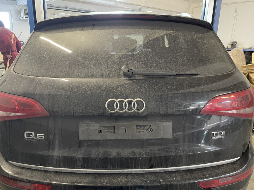 Haion Audi Q5 2.0 Motorina 2013