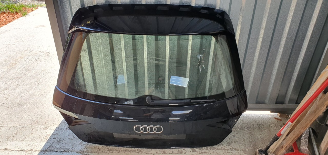 Haion cu luneta AUDI A3 8V Hatchback 2013 2014 2015 2016