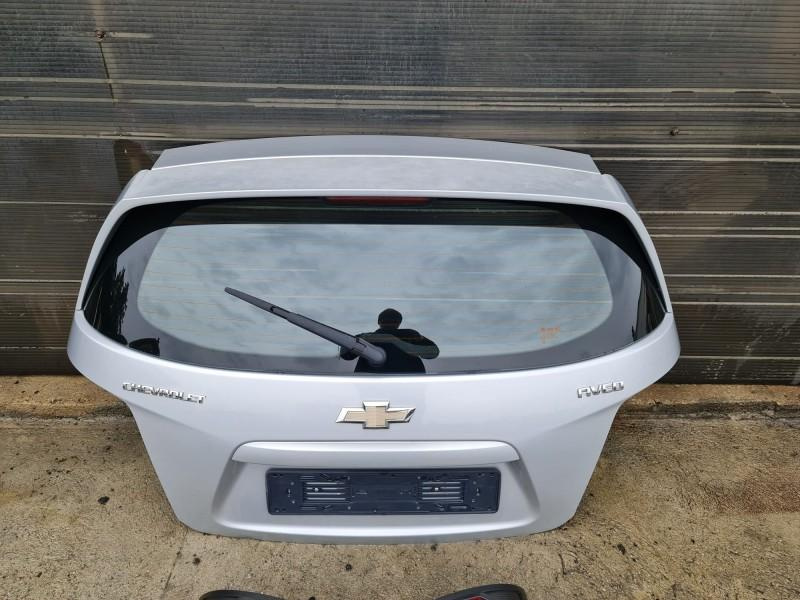 Haion cu luneta Chevrolet Aveo 2011-> T300