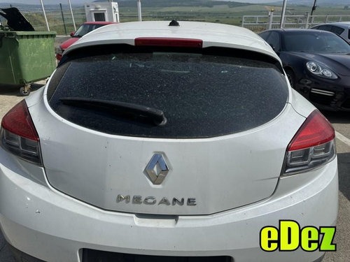 Haion cu luneta culoare alba Renault Megane 3 facelift (2012-2016)