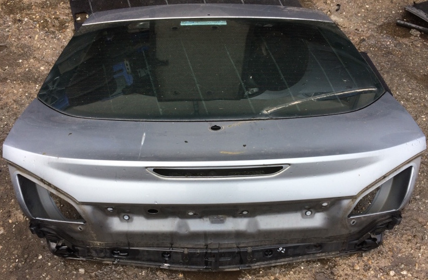 Haion cu luneta Ford Mondeo 4 [2007 - 2010] Liftback 2.0 TDCi DPF AT (140 hp) MK4 (BA7)