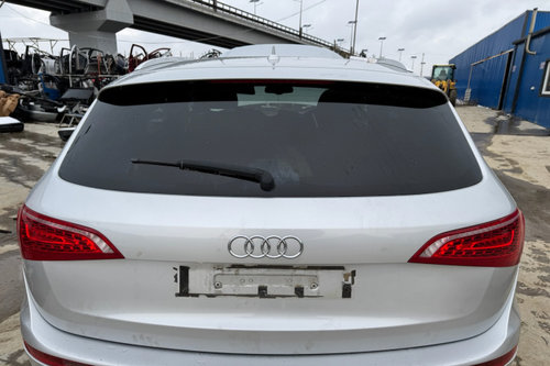 Haion cu luneta gri LX7W Audi Q5 8R [2008 - 2012]