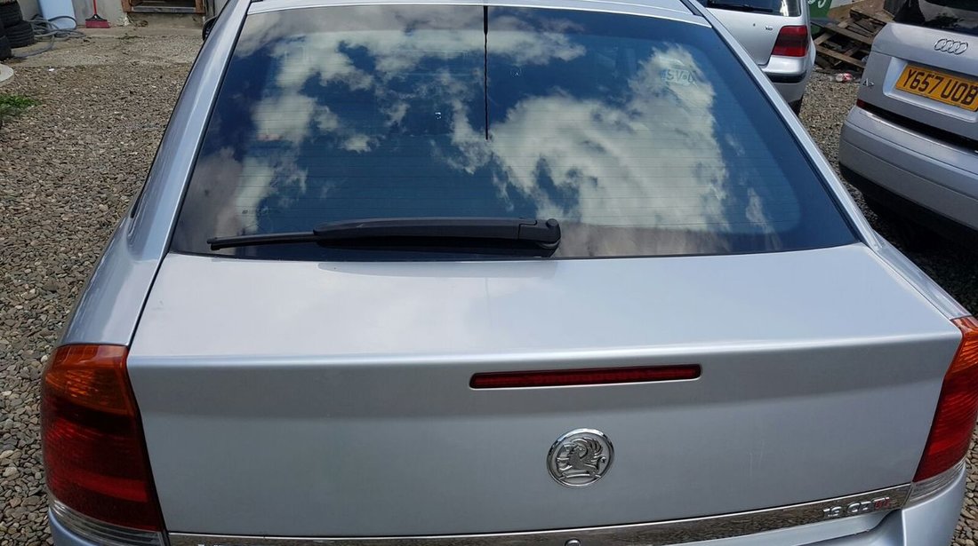 Haion cu luneta Opel Vectra C 2006