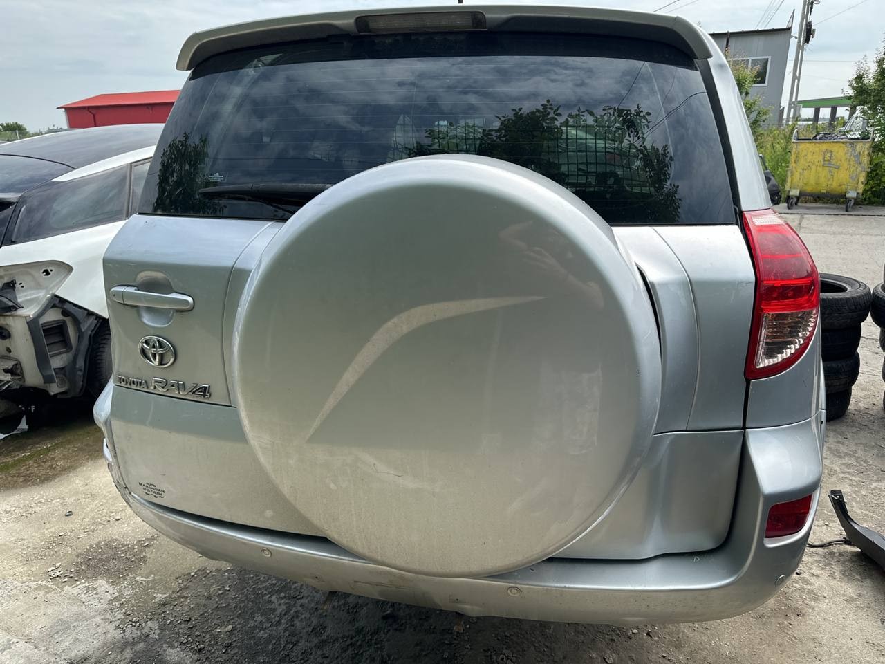 Haion cu luneta si locas roata rezerva Toyota Rav 4 2007