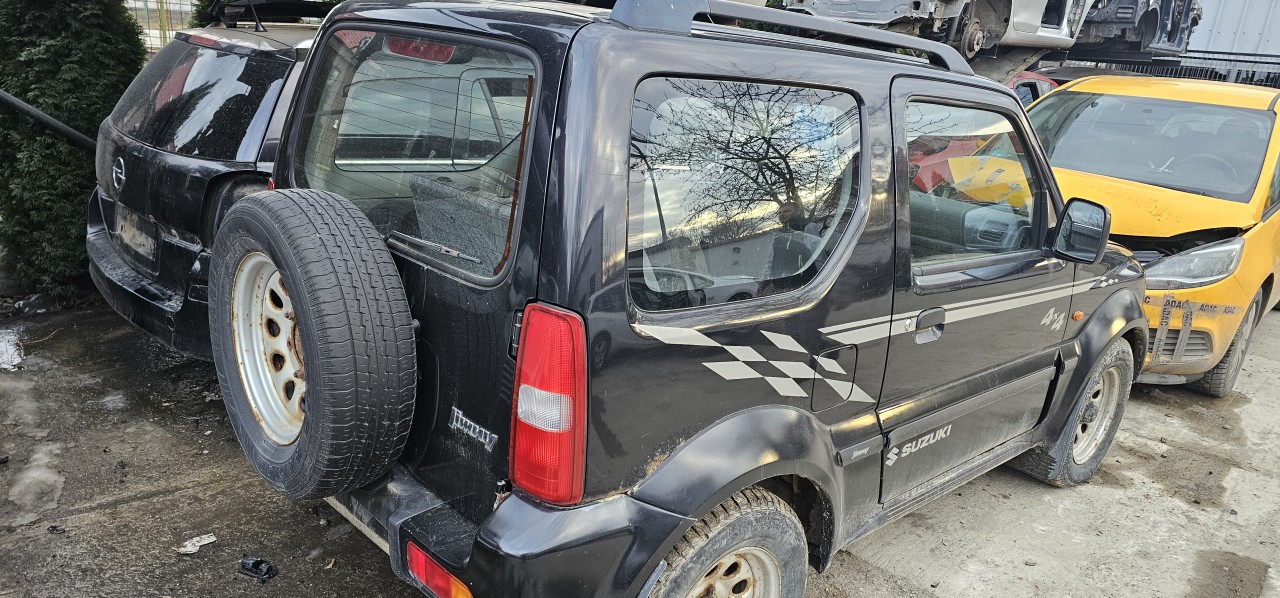 Haion cu luneta Suzuki Jimny 2000 2001 2002 2003 2004 2005 2006