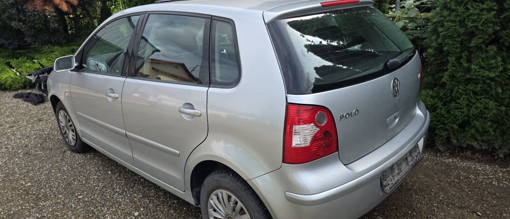 Haion cu luneta Vw Polo 9N 2002 2003 2004 2005 2006