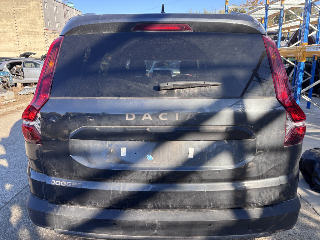Haion Dacia Jogger 1.0 Benzina 2022, CU MIC DEFECT