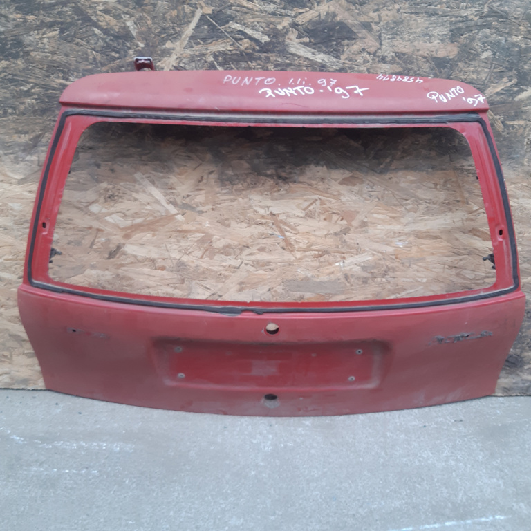Haion Fiat Punto (176) 1993-1999 Rosu
