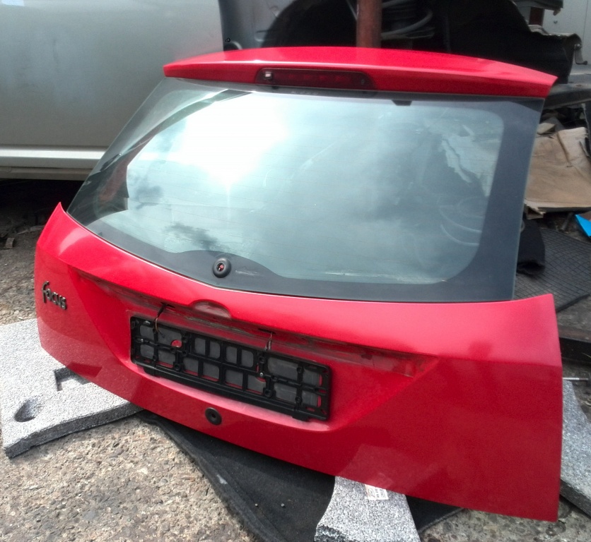 HAION GOL DEZECHIPAT FOCUS 1 HATCHBACK ROSU FARA RUGINA 1999~2004