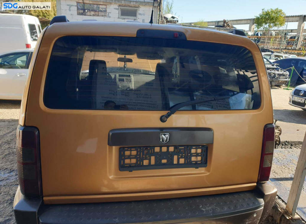 Haion Haion Capota Portbagaj Dezechipat cu Luneta Geam Sticla cu Inceput Rugina Dodge Nitro 2007 - 2012 [C8857] (Prezinta inceput de rugina stanga jos)