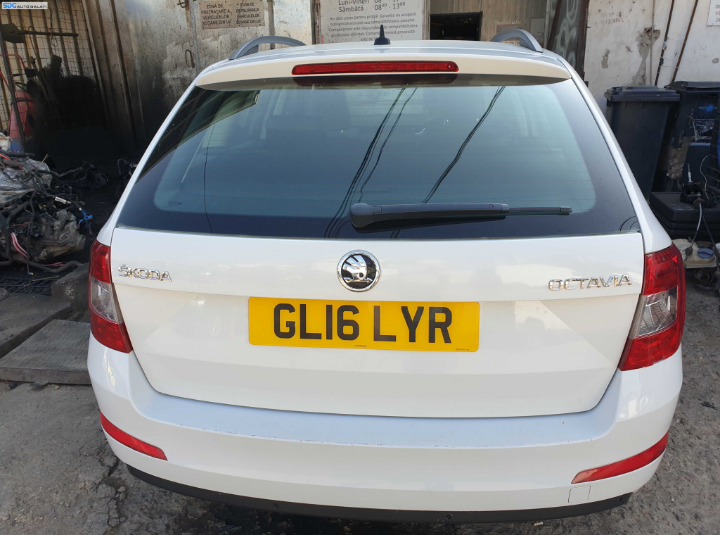 Haion Haion Capota Portbagaj Dezechipat cu Luneta Skoda Octavia 3 Break Combi 2013 - 2020 Culoare LS9R [K5828]