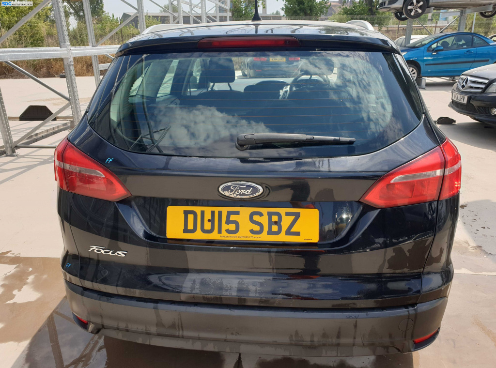 Haion Haion Capota Portbagaj Dezechipat cu Luneta Geam Sticla Ford Focus 3 Break Combi 2010 - 2018 Culoare FF Panther Black [K6416]