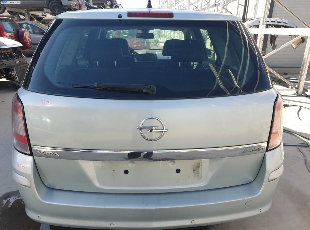 Haion Haion Capota Portbagaj Dezechipat cu Luneta Geam Sticla Opel Astra H Break Combi 2004 - 2010 Culoare Z30C [K7193]