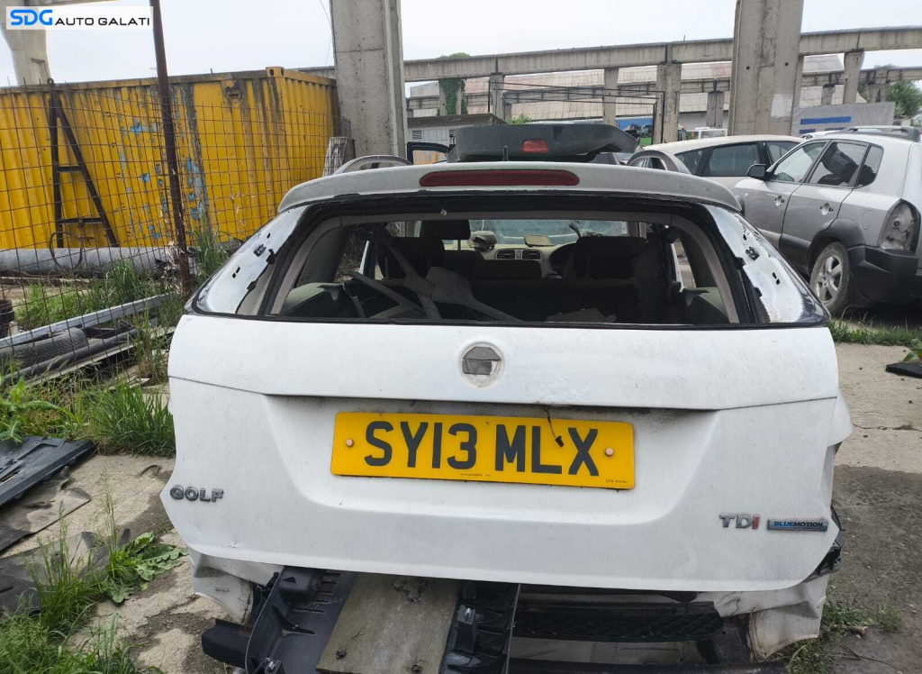 Haion Haion Capota Portbagaj Dezechipat FARA Luneta Geam Sticla Volkswagen Golf 5 Break Combi 2004 - 2008 (Inceput de Rugina) [LC0498]