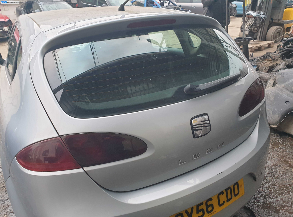 Haion Haion Capota Portbagaj Dezechipat Seat Leon 1P Non Facelift Hatchback 2005 - 2009 Culoare LS7Y [K3333]