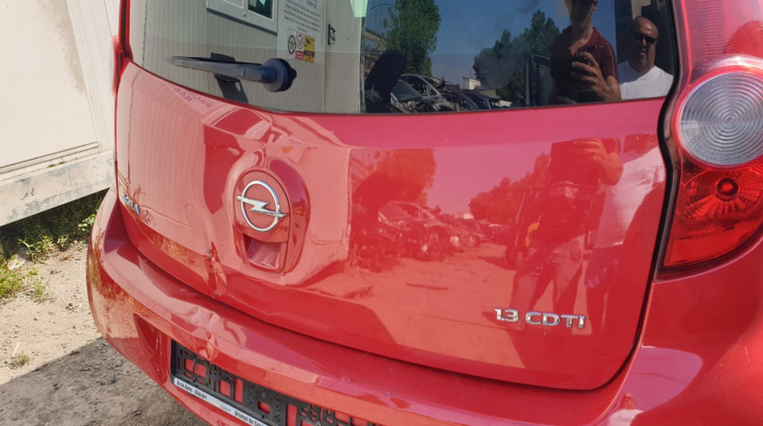 Haion Haion Portbagaj Dezechipat cu Luneta Geam Sticla cu Defect Opel Agila B 2008 - 2014 Culoare ZCFB [C0088]