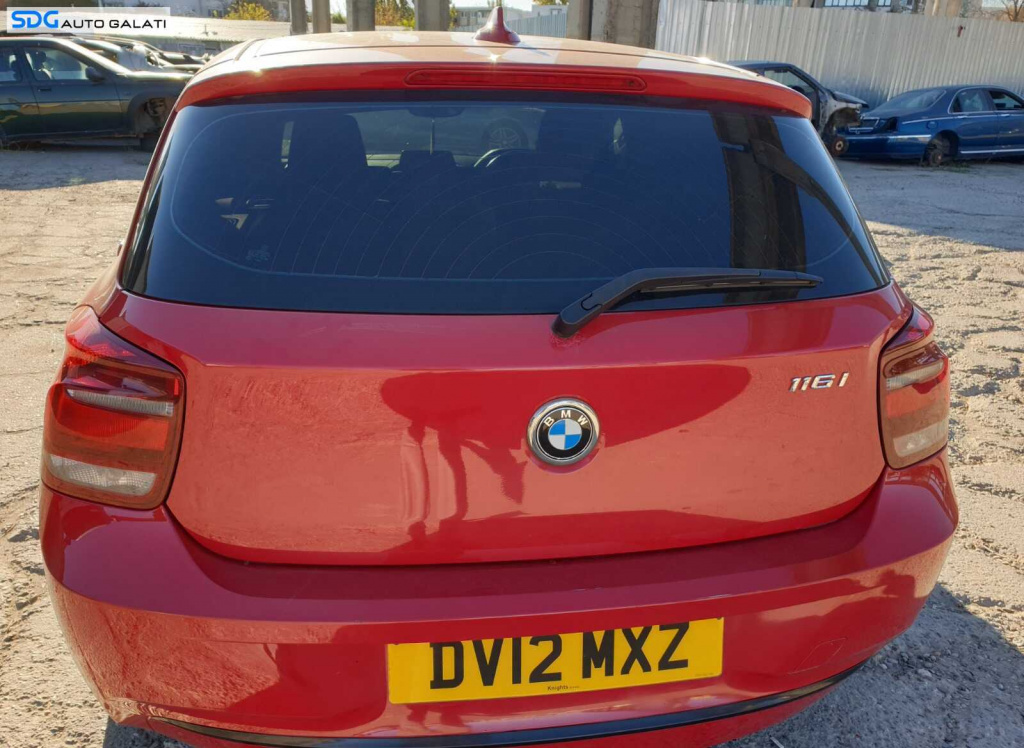 Haion Haion Portbagaj Dezechipat cu Luneta Geam Sticla cu Inceput Rugina BMW Seria 1 F20 F21 2011 - 2019 Culoare A61 Crimson Red [C9479] [C9480]