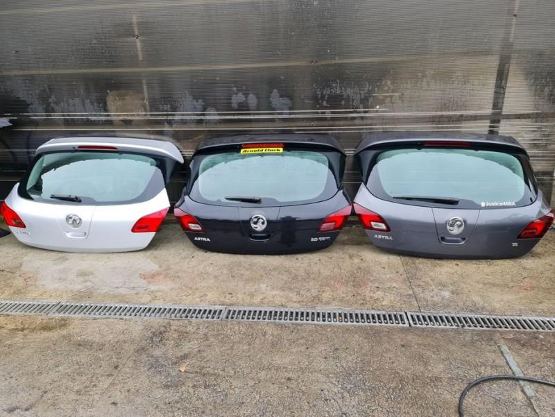 Haion luneta spate Opel Astra J Facelift 2012-2018