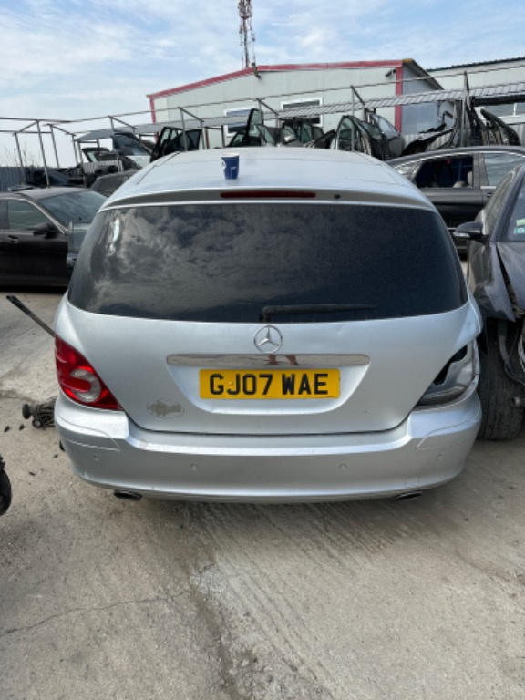 Haion Mercedes r class w251 complet cu luneta