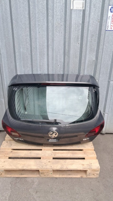 Haion Opel Astra J facelift hatchback an 2014