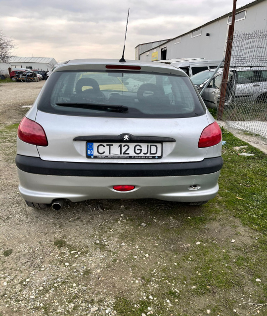 Haion Peugeot 206 [1998 - 2003] Hatchback 3-usi 1.6 MT (110 hp)