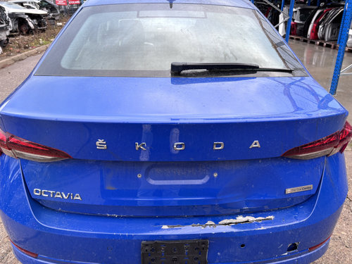 Haion Skoda Octavia 4 1.0 Benzina 2021, CU MIC DEFECT