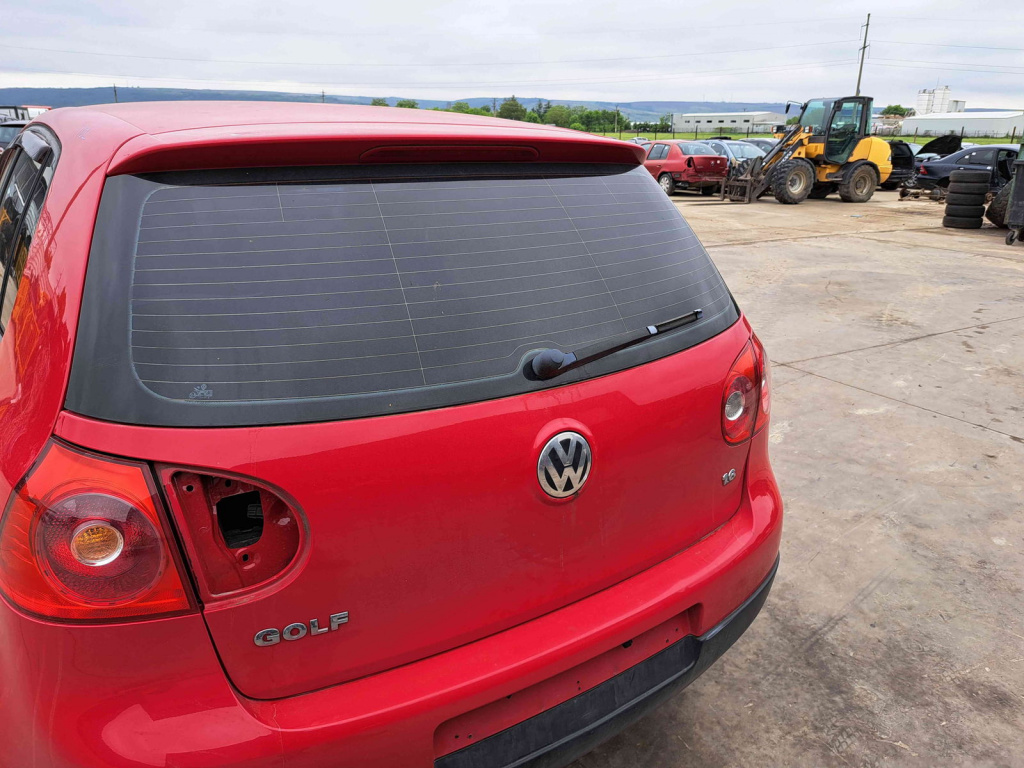 Haion Volkswagen Golf 5 (1K1) [Fabr 2004-2008] LY3D