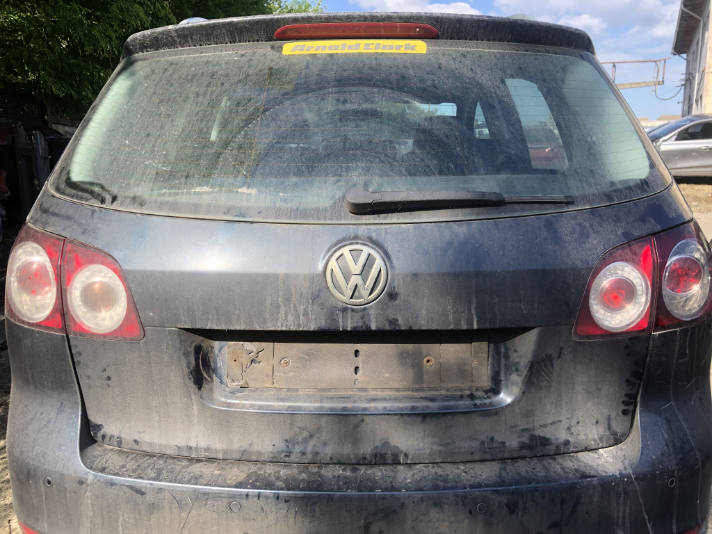 Haion Volkswagen Golf 6 Plus 1.6 Motorina 2010, -