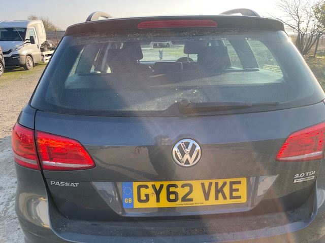 Haion Volkswagen Passat B7 [2010 - 2015] Variant wagon 5-usi 2.0 TDI (140 hp)