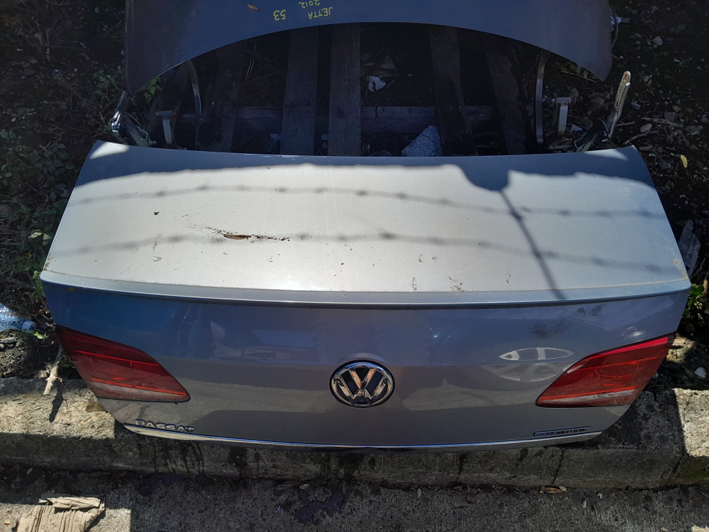 Haion Volkswagen Passat B7 Berlina - Motorina 2013, -