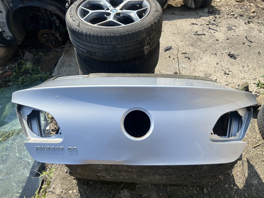 Haion Volkswagen Passat CC - Motorina 2010, CU DEFECT