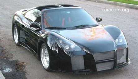 Halloween Night: Toyota MR2 deghizata in Gumpert Apollo