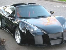 Halloween Night: Toyota MR2 deghizata in Gumpert Apollo