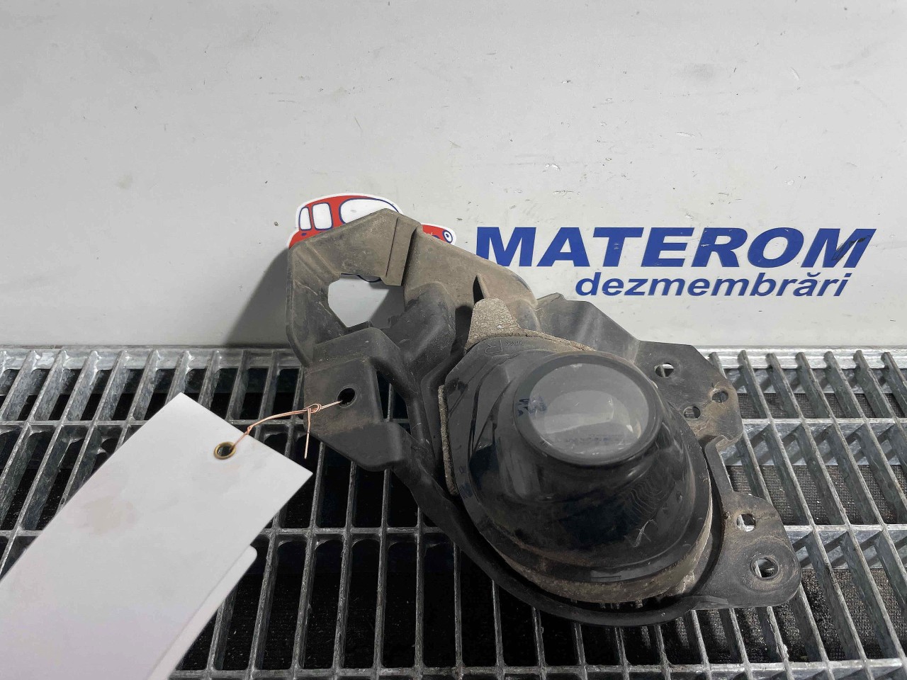 HALOGEN DREAPTA MAZDA 3 - - (2013 2018)