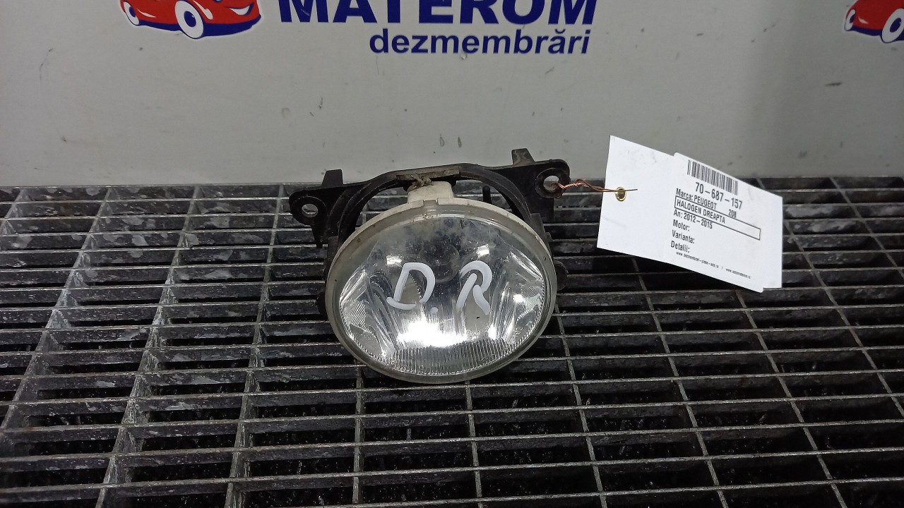 HALOGEN DREAPTA PEUGEOT 208 - - (2012 2015)