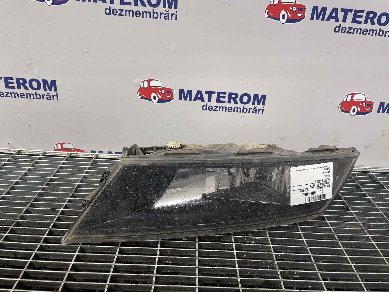 HALOGEN DREAPTA SKODA SUPERB - - (2015 2